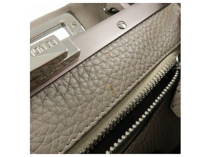 FENDI Peekaboo Medium Borsa 2Way in Pelle Borsa a Mano e a Spalla Greige 8BN290 - vista 23