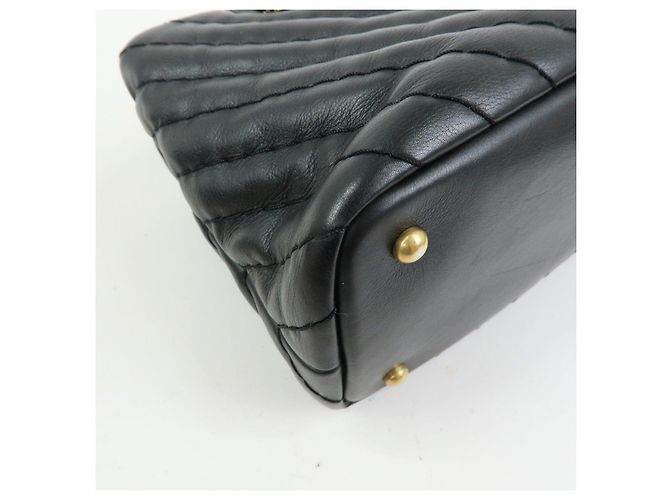 Borsa a tracolla e tote CHANEL in pelle di vitello con cuciture a V e catena, Nero - vista 11