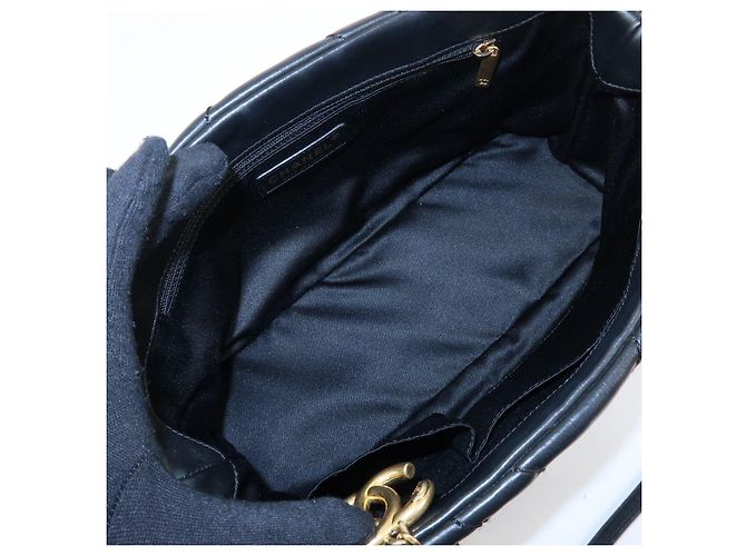 Borsa a tracolla e tote CHANEL in pelle di vitello con cuciture a V e catena, Nero - vista 17