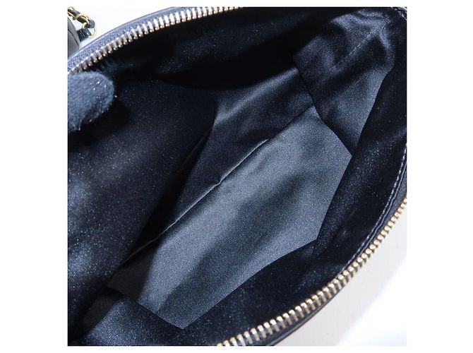 Borsa a tracolla e tote CHANEL in pelle di vitello con cuciture a V e catena, Nero - vista 21