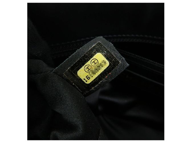 Borsa a tracolla e tote CHANEL in pelle di vitello con cuciture a V e catena, Nero - vista 23