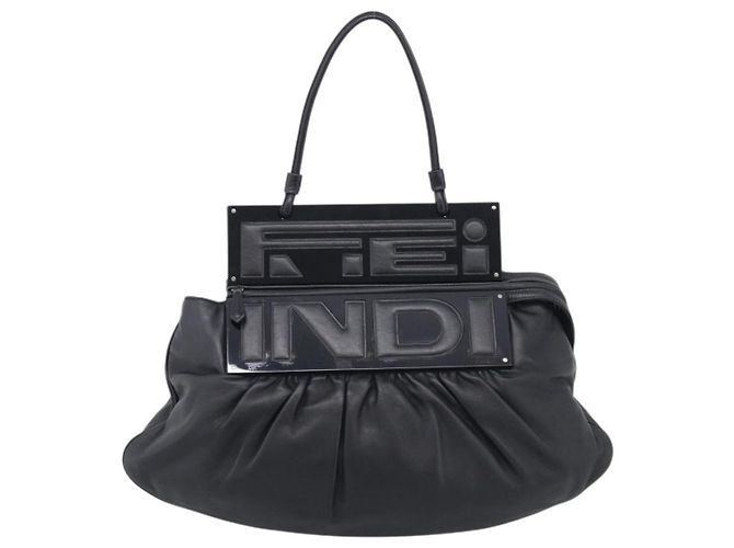 FENDI Shoulder Bag Leather Black Silver 8BN179 Auth mr3186V - Jerrillo - vista 2
