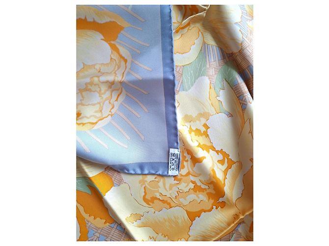 Hermès Hermes pañuelo de seda Les Pivoines amarillo azul - vista 10