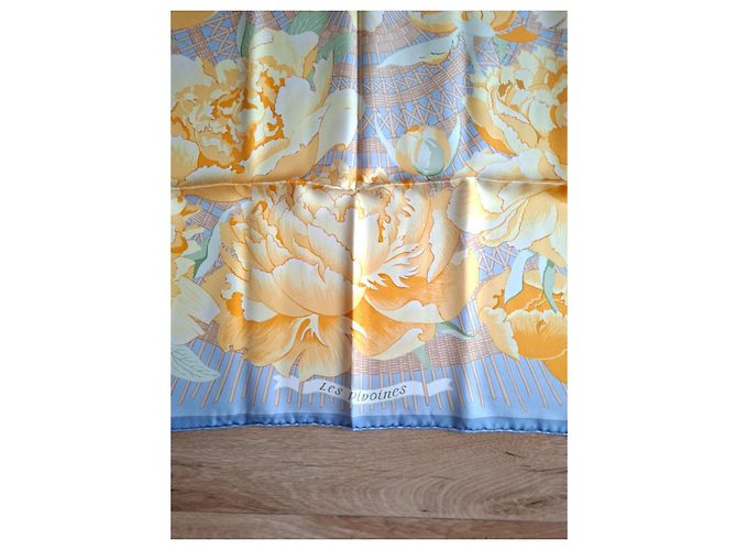 Hermès Hermes pañuelo de seda Les Pivoines amarillo azul - vista 3