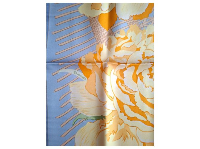 Hermès Hermes pañuelo de seda Les Pivoines amarillo azul - vista 5