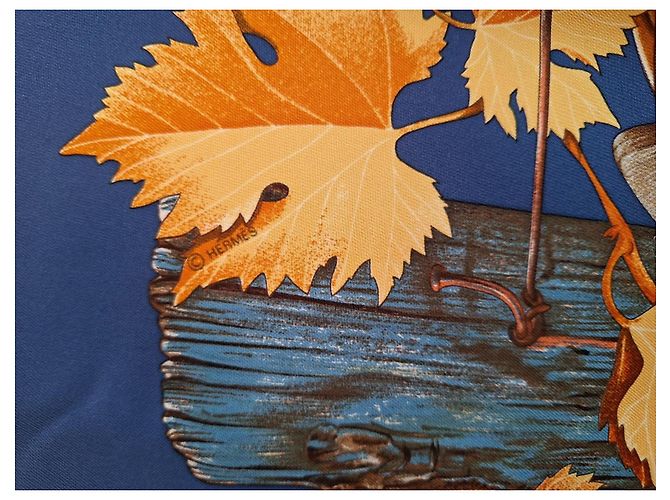 Hermès Carré "Vendanges" foulard en soie bleu et marron - vue 13