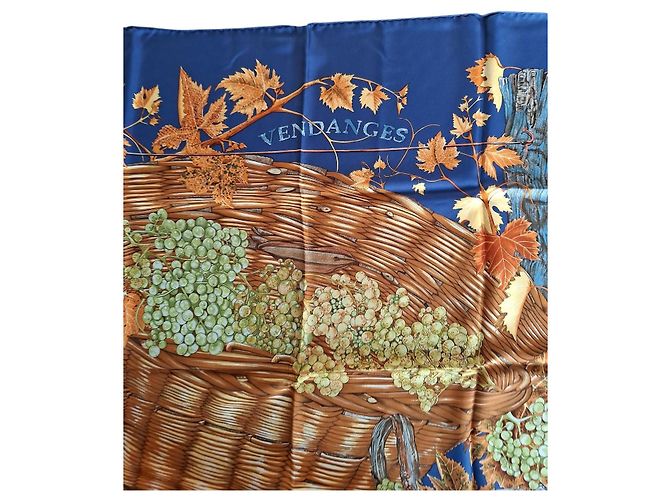 Hermès Carré "Vendanges" foulard en soie bleu et marron - vue 4