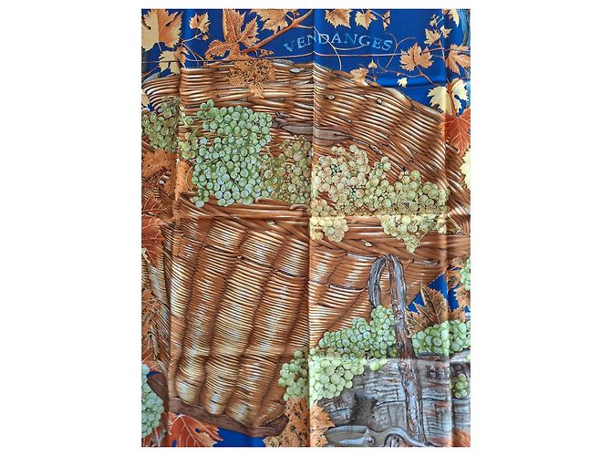 Hermès Carré "Vendanges" foulard en soie bleu et marron - vue 7