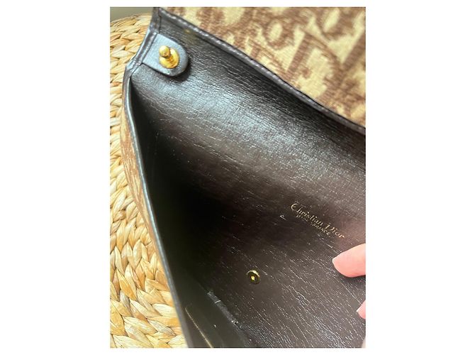 Clutch Dior Monogram Marrón y Negro - vista 13