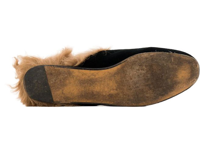 GUCCI - Mules Gucci Princetown in velluto nero e pelliccia beige (T38) - vista 4