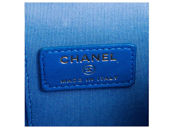 CHANEL - Borsa a tracolla Mini Chanel Vanity in rafia blu e beige - vista 9