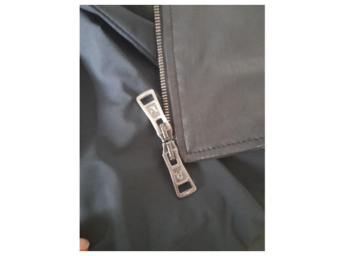 Ventcouvert Black Leather Zip-Up Jacket - view 6