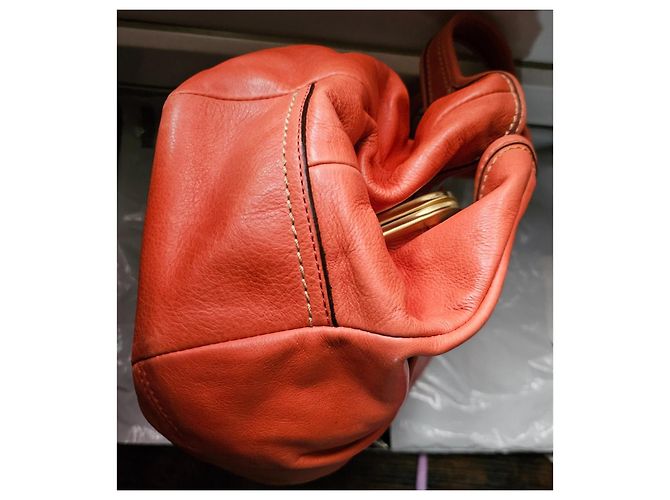 Coach orange Leder-Handtasche mit Kussverschluss - Ansicht 6