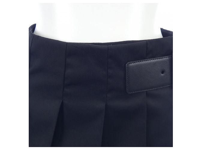 Prada Re-Nylon Rock mit Dreieckslogo - Ansicht 5