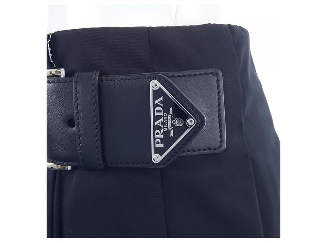 Prada Re-Nylon Rock mit Dreieckslogo - Ansicht 7