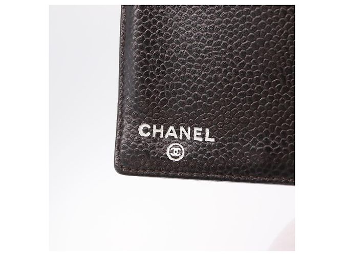 CHANEL Cartera Larga Matelassé Piel Caviar Marrón CC - vista 15