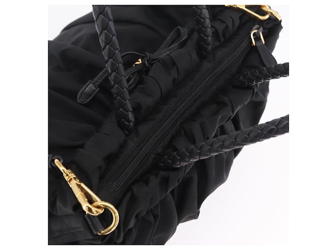 PRADA Sac Tote Nylon 2way Noir Doré - vue 6