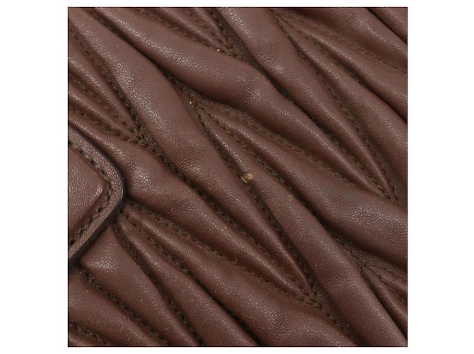 Miu Miu Matelasse Hand Bag Leather Brown Gold - vista 14