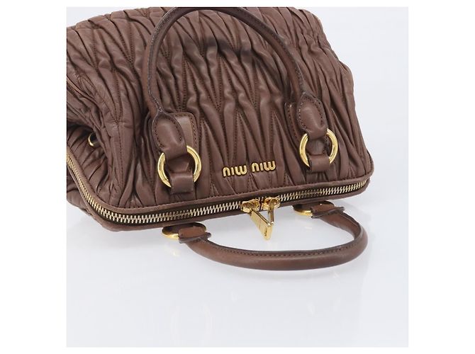 Miu Miu Matelasse Hand Bag Leather Brown Gold - vista 6