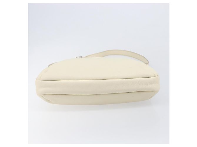 Salvatore Ferragamo Gancini Shoulder Bag Leather Ivory Silver - vista 10