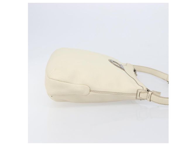 Salvatore Ferragamo Gancini Shoulder Bag Leather Ivory Silver - vista 4