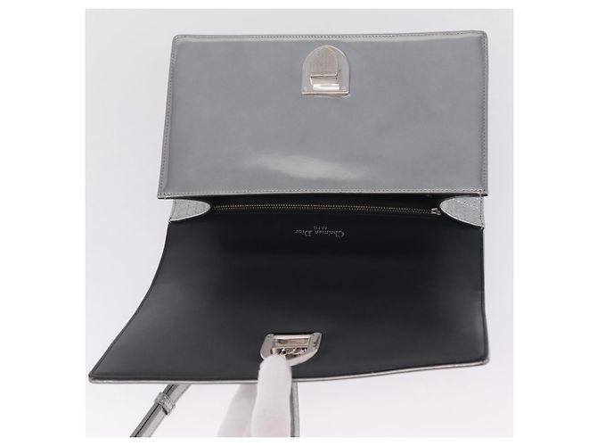 Christian Dior Diorama Schultertasche mit Kette Lackleder Silber - Ansicht 18