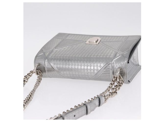 Christian Dior Diorama Schultertasche mit Kette Lackleder Silber - Ansicht 7