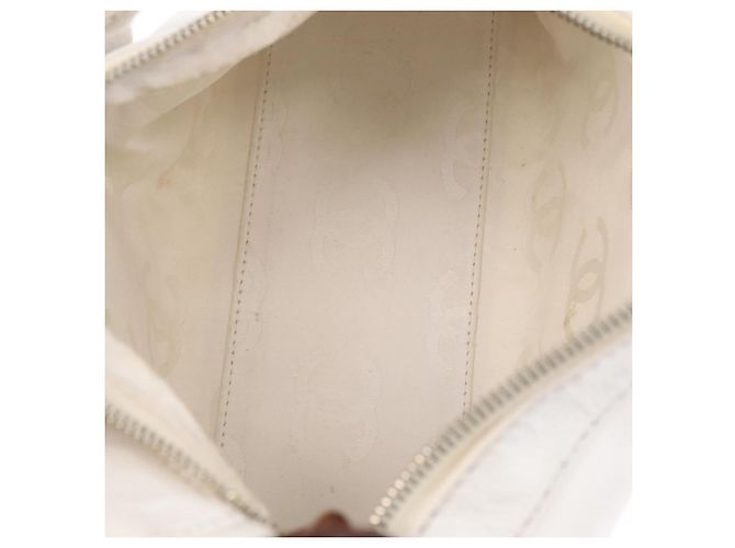 CHANEL COCO Mark Shoulder Bag Caviar Skin White Gold CC - vista 10