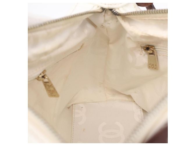CHANEL COCO Mark Shoulder Bag Caviar Skin White Gold CC - vista 22