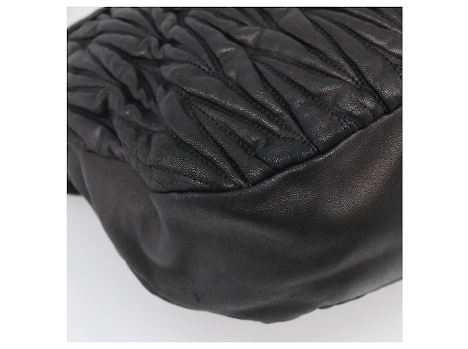 Miu Miu Matelasse Shoulder Bag Leather 2way Black Gold - vista 19