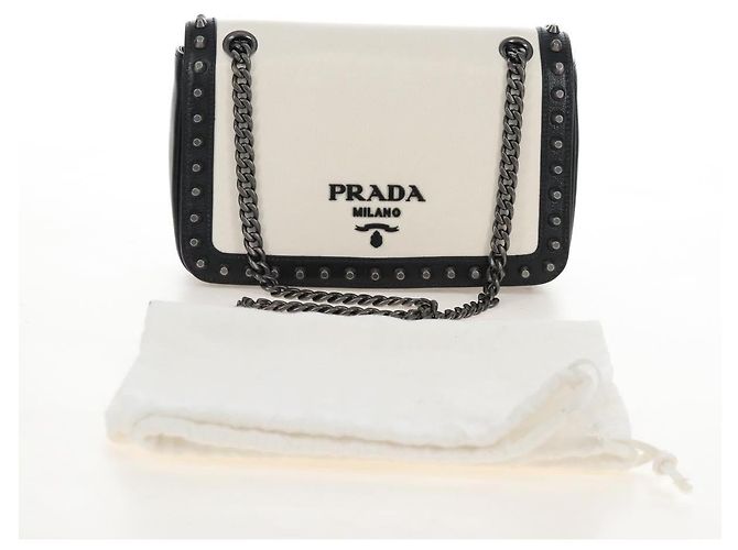PRADA Chain Shoulder Bag Leather White Black - vista 12
