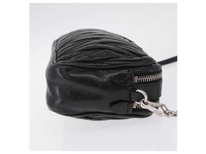 Miu Miu Matelasse Shoulder Bag Leather Black Silver - vista 4