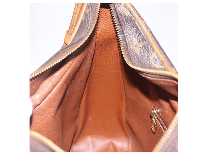 LOUIS VUITTON Monogram Boulogne 30 Shoulder Bag M51265 LV - vista 20