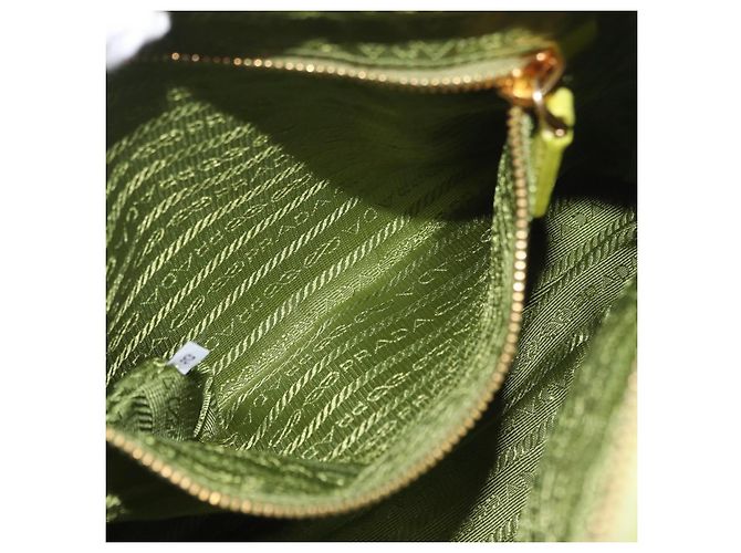 PRADA Bolsa de Ombro com Corrente Nylon Lime Green Gold - vista 25