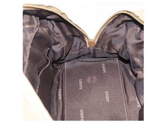 LOEWE Anagram Amazona 28 Hand Bag Leather Gold - vista 20