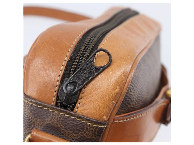 Céline CELINE Macadam Canvas Shoulder Bag PVC Leather Brown Gold - vista 21