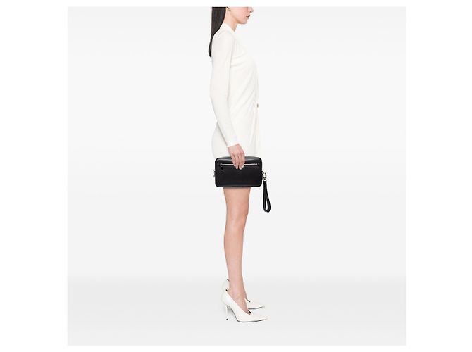 Louis Vuitton Black Taiga Pochette Kasai - vista 6