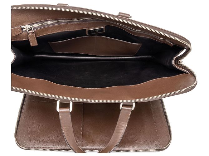 Prada Business-Tasche aus braunem Saffiano-Leder - Ansicht 4