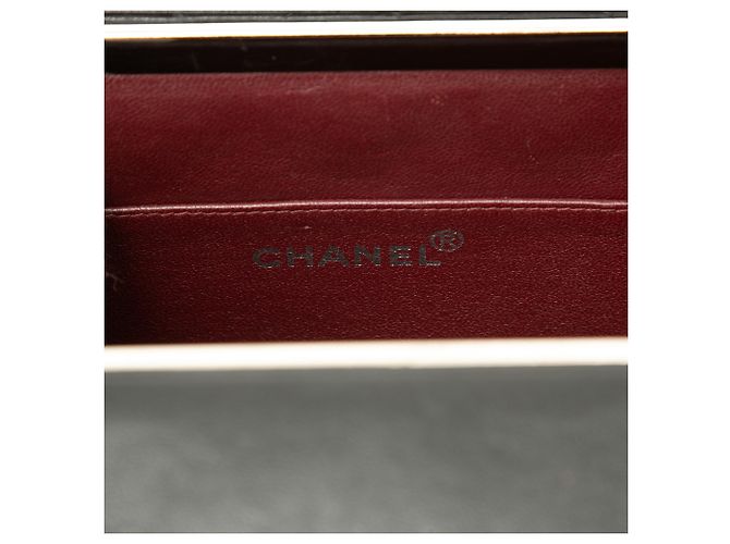 Sac Vanity Box Chanel en agneau matelassé noir - vue 5