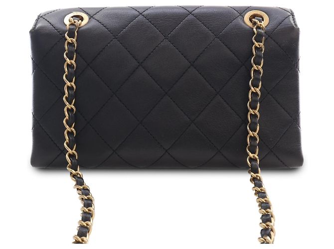 Chanel Black Small Quilted Calfskin Enchained Flap - vista 2