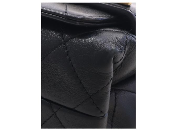 Chanel Black Small Quilted Calfskin Enchained Flap - vista 8