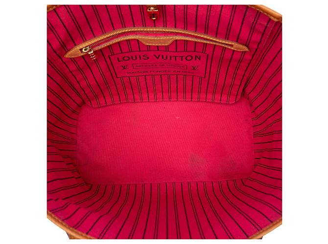 Louis Vuitton Brown Monogram Love Lock Neverfull MM - vista 4