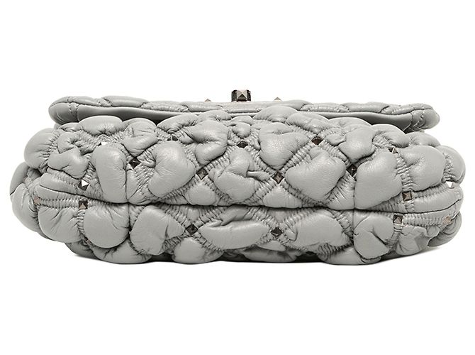 Valentino Gray Medium Nappa Rockstud Spikeme Flap Crossbody - vista 3