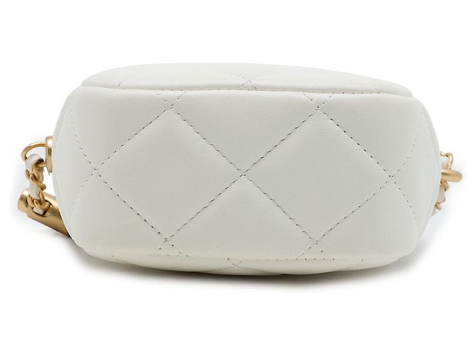 Chanel White Quilted Lambskin Vertical My Perfect Camera Case - vista 3