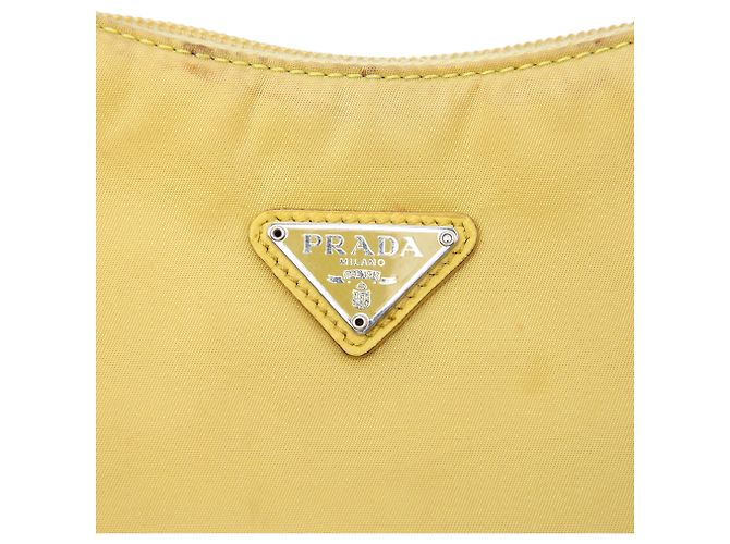 Re-Edition Prada Bolsa de Ombro Mini Tessuto Re Edition 2000 Amarela - vista 5