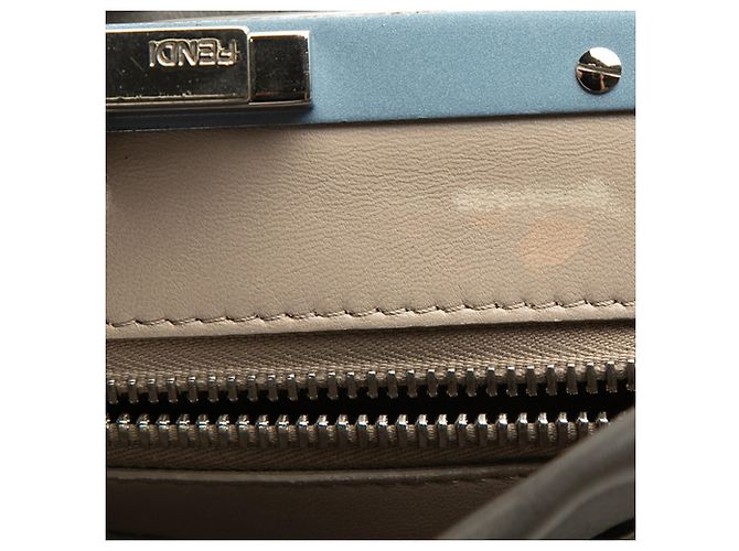 Fendi Peekaboo Iconic Satchel aus Leder in Grau, Größe Medium - Ansicht 6