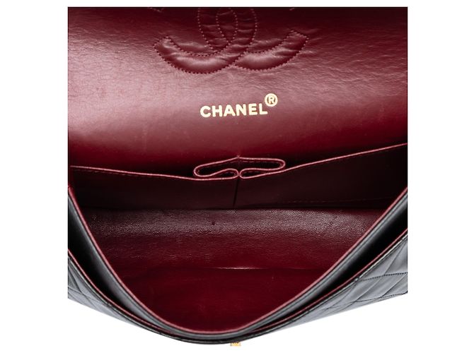Chanel Black Medium Classic Lambskin Double Flap - vista 4