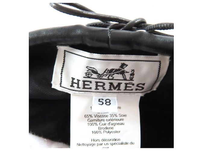 Hermès Hermes Saint Honor Charm Barett aus Lammleder - Ansicht 9
