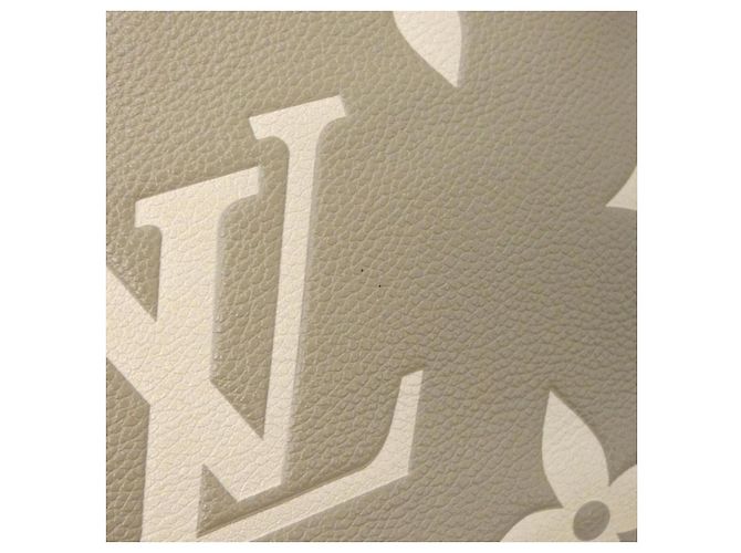 Bolso Louis Vuitton Two-Tone Monogram Empreinte Trianon - vista 5