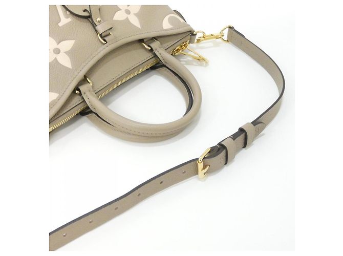 Bolso Louis Vuitton Two-Tone Monogram Empreinte Trianon - vista 7